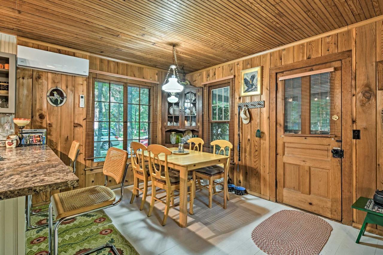 Pet-Friendly One Crow Cottage In Harbor Springs! 외부 사진