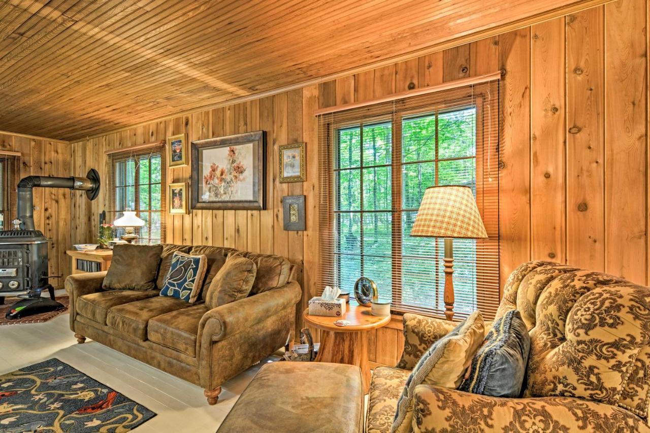 Pet-Friendly One Crow Cottage In Harbor Springs! 외부 사진