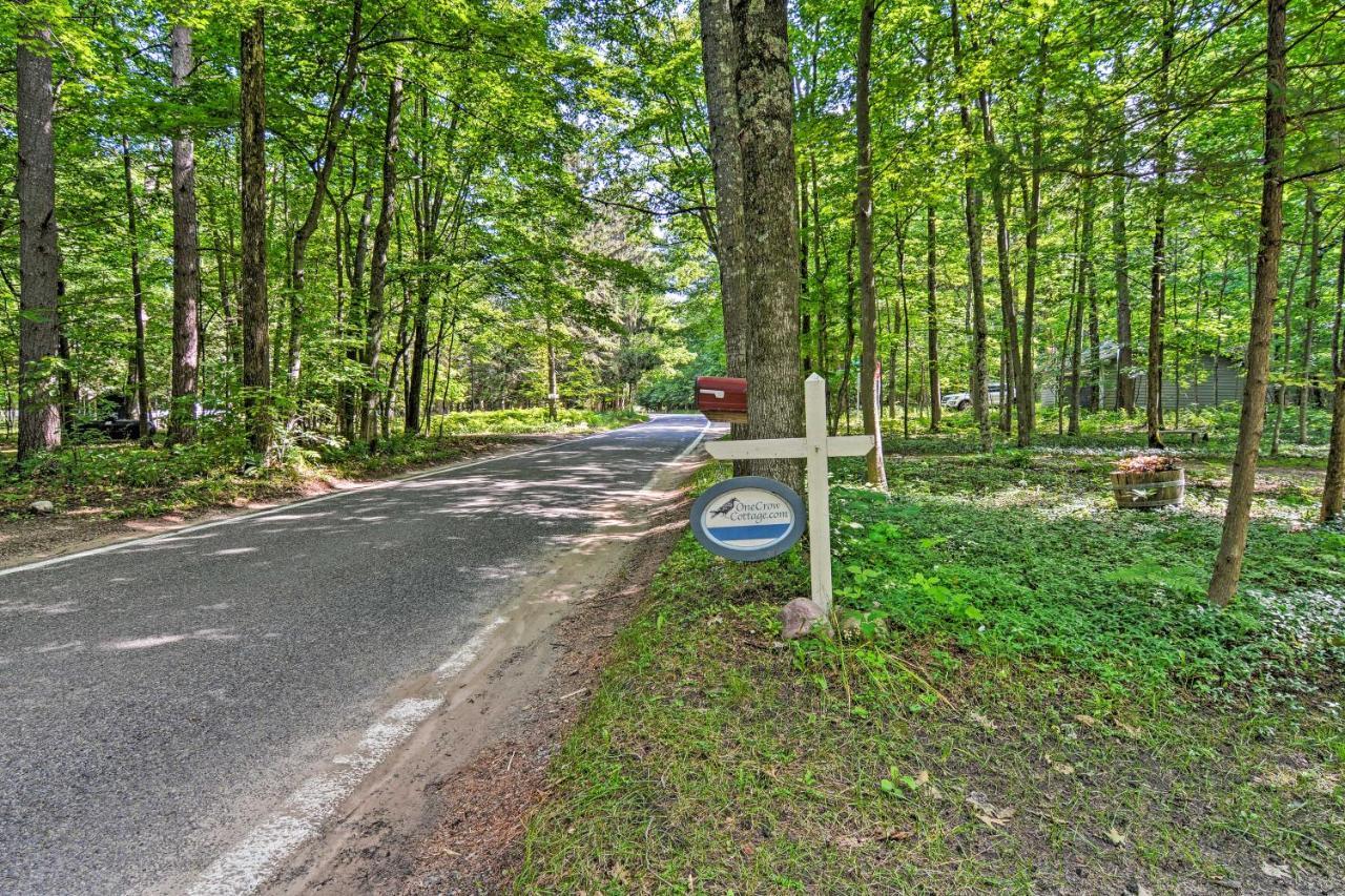 Pet-Friendly One Crow Cottage In Harbor Springs! 외부 사진